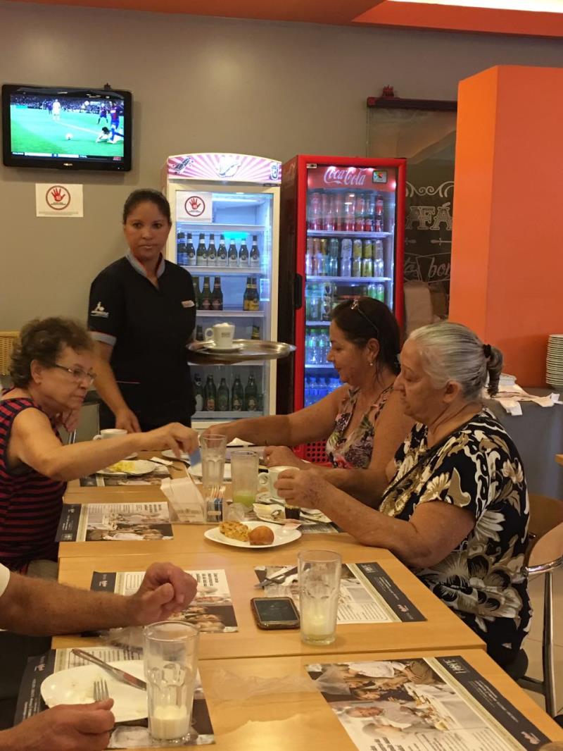 Café da Manha no Shopping Dom Pedro